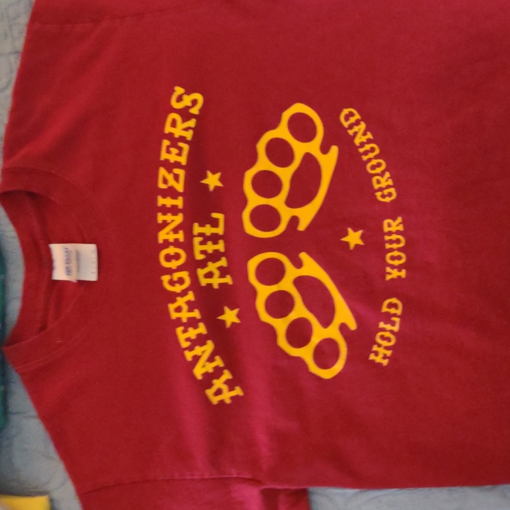 Gildan ultra cotton size Small Antagonizers ATL shirt
